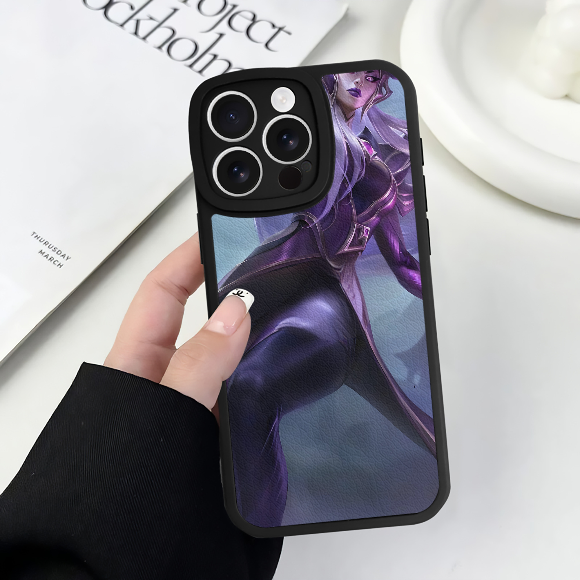 リーグ・オブ・レジェンド League of Legends LOL 【iPhone 16シリーズ対応】シリコンスマホケース（レザー調） 材質：シリコン